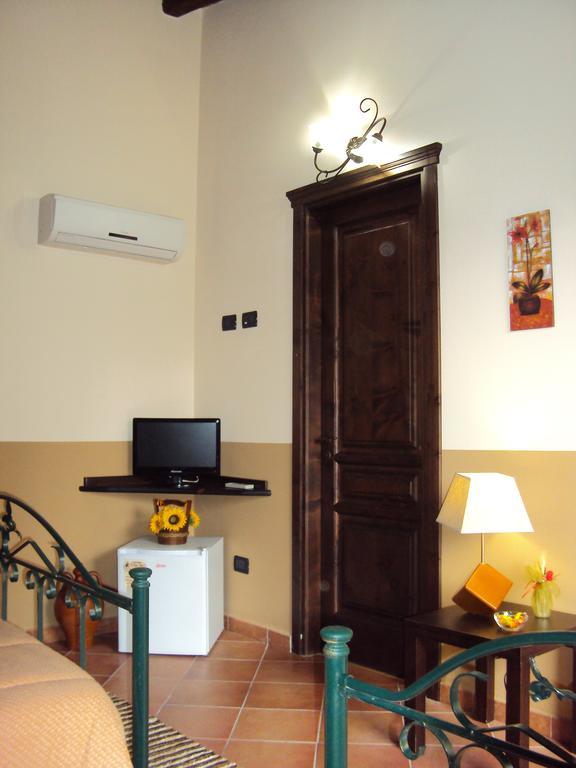 Agriturismo Il Pozzo Antico Mascali Exteriör bild
