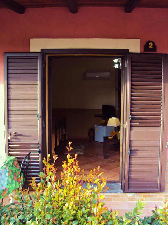 Agriturismo Il Pozzo Antico Mascali Rum bild